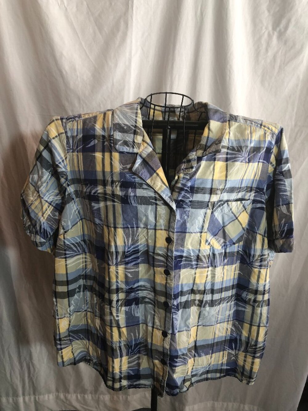 Liz & Me 3X 26/28W Blue/Yellow Plaid Short Sleeve Blouse 27.5" Pit to Pit